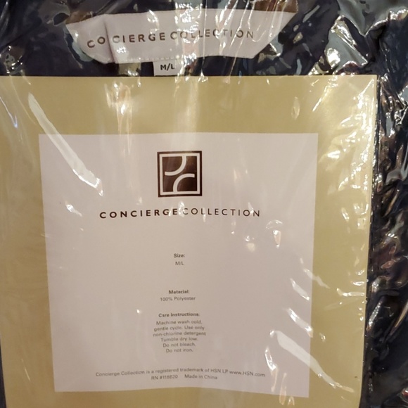 Concierge Collection Night Gown - Picture 7 of 7